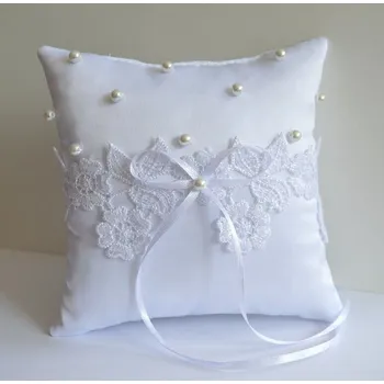 Svatební dekorace Šatoli.cz Bílý polštářek pod snubní prstýnky s krajkou a perličkami