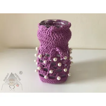 Váza Dubový skřítek Váza fialová ručně háčkovaná s umělými perlami