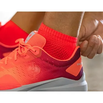 Pánské ponožky e.s. Celoroční funkční ponožky light/low velikost 45-47 výstražná červená/černá Strauss