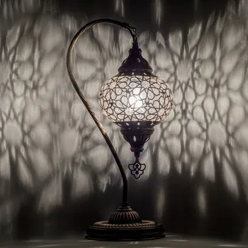 Lampička Krásy Orientu Orientální stolní lampa z foukaného skla Melek - Swan - ø skla 16 cm