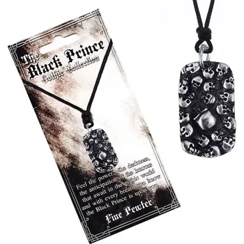 Náhrdelník Šňůrkový náhrdelník - černý s kovovým štítkem s lebkami