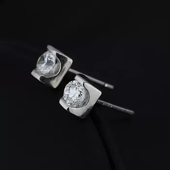 Náušnice Stříbrné puzety 925 - čirý zirkon v lesklé cihličce