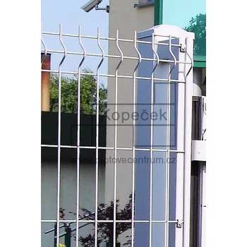 Plot Svařovaný plotový panel BRAVO 3D LIGHT poplastovaný 1230 mm s vodorovným prolisem | zelená RAL 9016 | oko 50 × 200 mm | drát 4,0 mm
