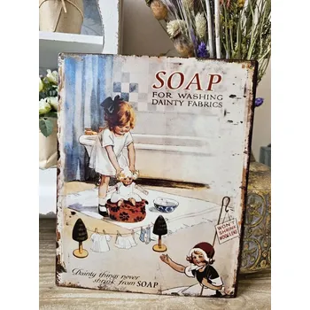 Plechová cedule Béžová antik nástěnná kovová cedule děvčátko s panenkou Soap - 20*25 cm