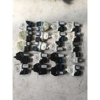 Stahovačka okna PZ Motorek Stahování Oken 3AA959794