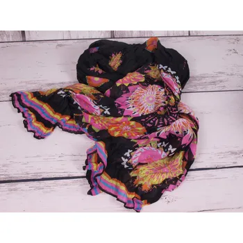 Šála OSTATNÍ šála šátek černá mačkaná s barevným vzorem