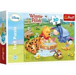 Trefl 18198 Puzzle Medvídek Pú Prasátko se koupe 30 dílků