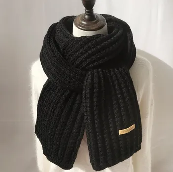 Šála Luxusní mohutná dámská zimní šála Barva: Černá