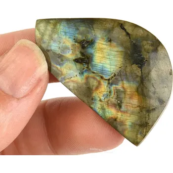 Přírodní kámen Labradorit mugle (14,3g)