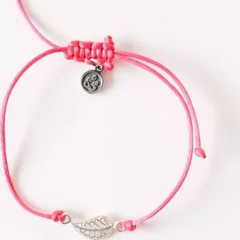 Náramek Boho Design | Náramek malinový list a satén - Bohodesign 0151381