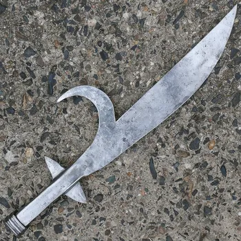 Replika zbraně Krutský Gizarma, 15. století