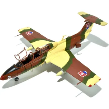 Plastikový model Modelyletadel.cz Aero L-29 Delfin 1:72