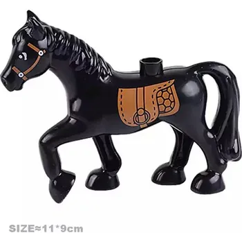 Dřevěná hračka Figurky ke stavebnici | Farmářská zvířata - Černý kůň