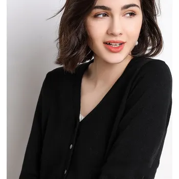 Dámský svetr Elegantní dámský svetřík/cardigan na knoflíčky Barva: Černá, Velikost: XL (55-65 kg)