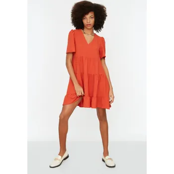 Dámské šaty Dámské šaty Trendyol Wide cut Trendyol červená 1216495