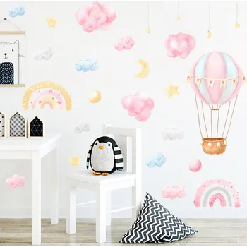 Samolepící dekorace Impresi Samolepka do dětského pokoje Balón s mráčky a hvězdami - 90x30cm