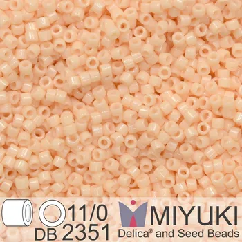 Korálek Korálky Miyuki Delica 11/0. Barva Duracoat Opaque Dyed Pale Peach DB2351. Balení 5g