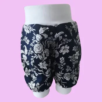 Dívčí kraťasy Akce Dětské kraťasy plátěné, bez kapes, vel 104, Modré s kytičkami