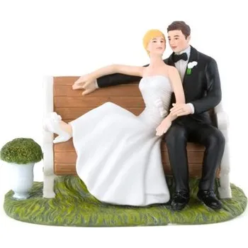 Svatební dekorace Weddingstar Figurka na svatební dort Novomanželé v parku