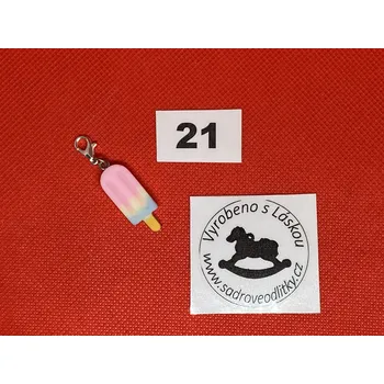 HandMade by VeJa Přívěšek s karabinkou č.21