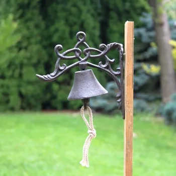 Domovní zvonek Litinový zvonek s ornamenty