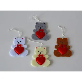 Party dekorace Filcová dekorace - Medvídek se srdíčkem krémový