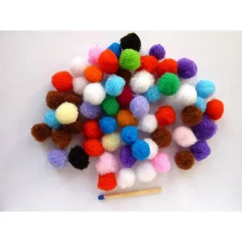 Korálek Chlupaté kuličky barevné průměr 12 mm zelené