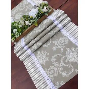 ubrus Běhoun - zámecké ornamenty na béžové v kombinaci s pruhy