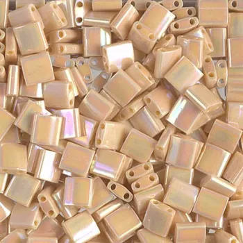 Korálek MIYUKI Tila - č. 529