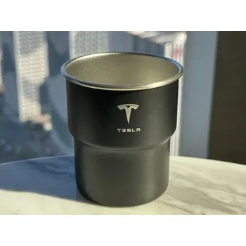 Hrnek nerezový s brčkem do auta - A