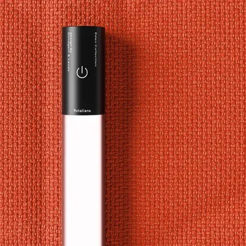 Lampička Rotaliana Eden Alocasia LED stojací lampa, rezavá - výška LED panel 130 cm; Ø noha 36 cm LED celkem 40 W - Doprava zdarma