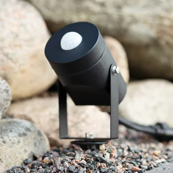 Lampička Markslöjd Detektor pohybu Garden 24 se zemním hrotem - Délka kabelu 2 x 30 cm černá - Doprava zdarma