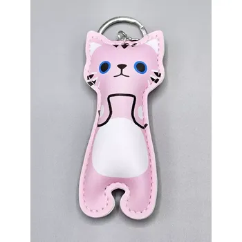 Kočka barevná z eko kůže jako přívěsek na klíče růžová