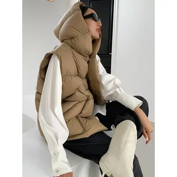 Dámská vesta Oversize péřová vesta s prošíváním a kapucí Barva: Khaki, Velikost: M