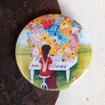 Dekorativní magnet Zuzana Honsová Kouzelný klavír magnet 56 mm