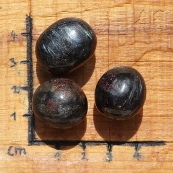 Sběratelství Arfvedsonit s granátem tromlovaný (390), , skladem