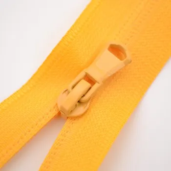 Zip Sarah voděodolný dělitelný 5mm - mango 85 cm