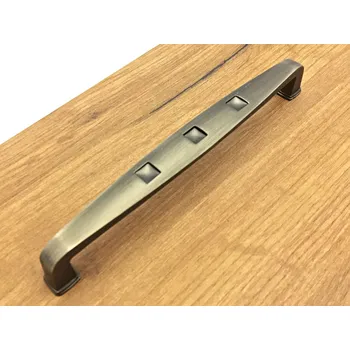 Nábytkové kování Nábytková úchytka Cubata nikl patina br.mat VPP Rozteč úchytky (mm): 96