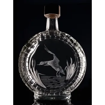 Sklenice lahev na slivovici 0,7l s loveckou rytinou - ručně ryté (broušené) dárková krabička, dárek pro myslivce