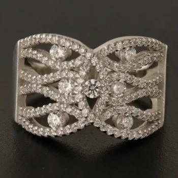 Prsten Stříbrný prsten s kamenem