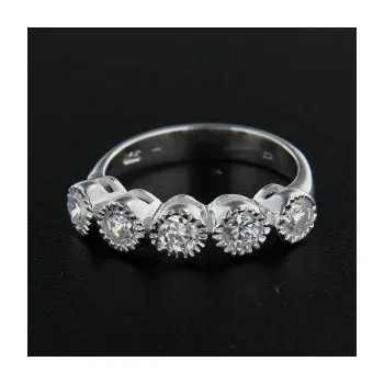 Prsten Stříbrný prsten s kamenem