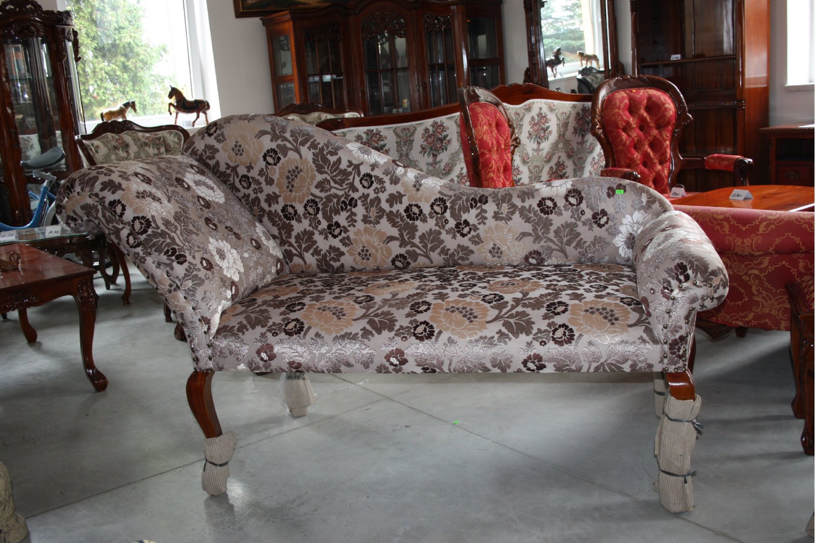 Pohovka, sofa - Victoria