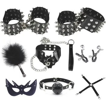 Bondage set z umělé kůže s ostny – 8 částí