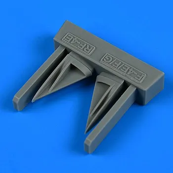 Plastikový model Quickboost 1/32 F-4E/F/G RF-4E Phantom II vertical tail air inlet (Revell)