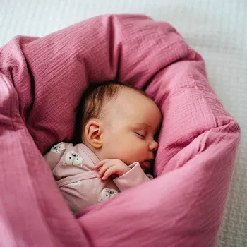 Zavinovačka Lily is sailing Péřová zavinovačka - Růžový mušelín Velikost: 80 x 80 cm, Varianta: povlak zavazování páskem