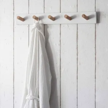Věšák Dřevěný věšák Melcombe 5 háčků