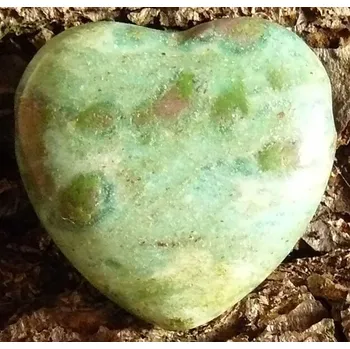 Přívěsek srdíčko-Rubín Zoisit