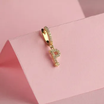 Náušnice Carla Dámské náušnice s písmenem P Jamir pozlacené