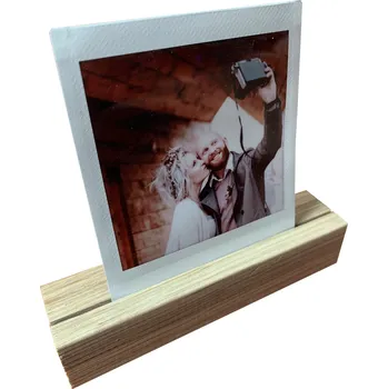 Focus Picture Stand Medium Oak