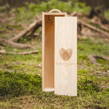 Dárková krabička Dřevěná krabička na víno S DATEM SEZNÁMENÍ Rozměr: Na jednu láhev vína